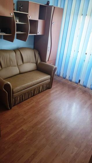 Apartament 3 camere, decomandat, mobilat, situat în cartierul Dorobanți 2
