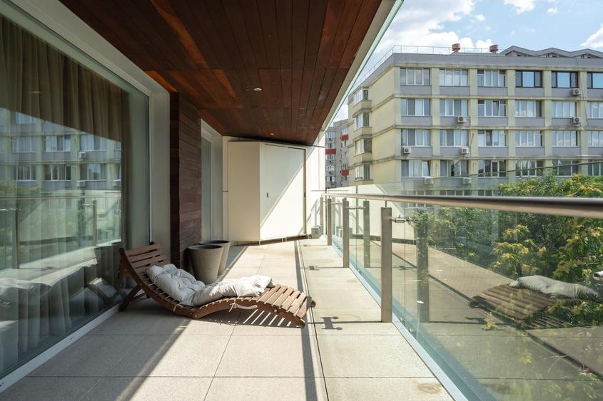 APARTAMENT 3 CAM| Vedere Panoramica | Arcul de Trimuf