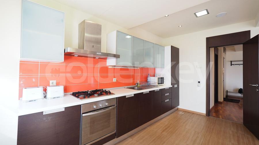 Apartament modern cu 3 camere | garaj | piscina comuna