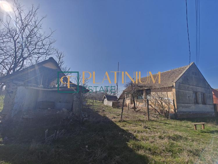 P4858 Casă bătrânească cu teren de 5.003mp, Cebza