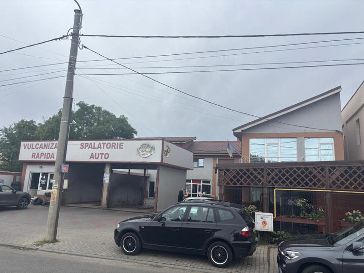 Spalatorie auto, spatii comerciale, b-dul N. Romanescu