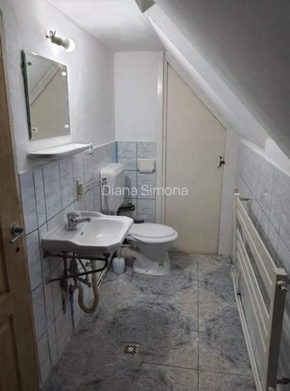 Casă tip duplex cu 4 dormitoare de închiriat – ideală pentru familie/ muncitori  - 8