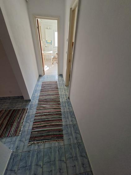 Apartament cu 2 camere, decomandat, etajul 2/10, zona Dacia