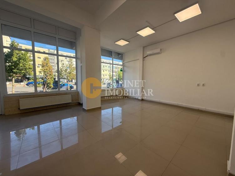 Spatiu Comercial Vitrat- 60mp - Front Stradal - Podu Ros