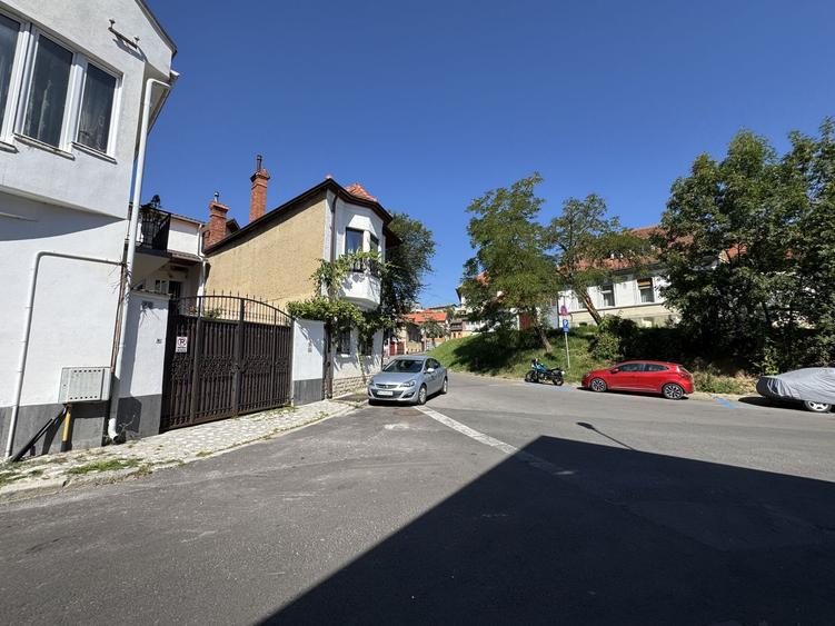 Birou la casa in zona centrala - str. Crisan