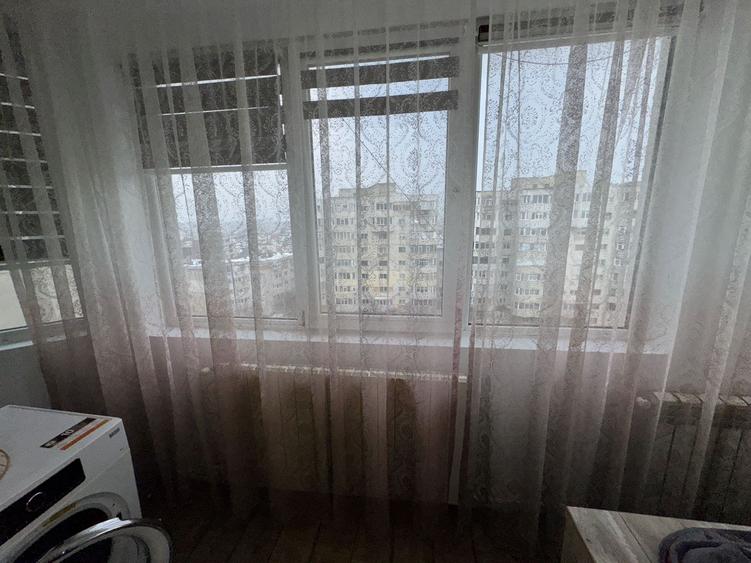 Academia Navală - Soveja apartament decomandat 3 camere 78 mp