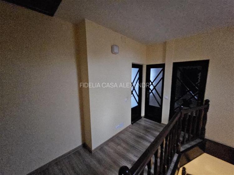 Vila 6 camere , 900 mp teren - Aroneanu , Iasi - 15