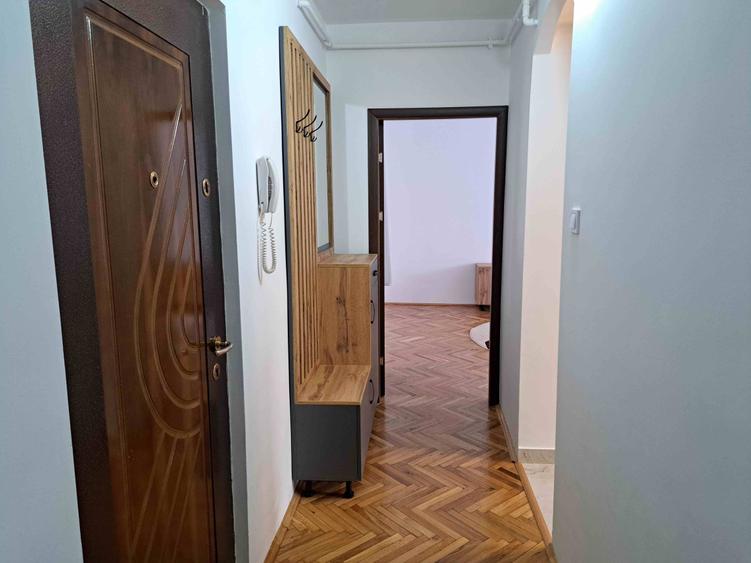 Inchiriez apartament 2 camere, Tg. Mures, Tudor