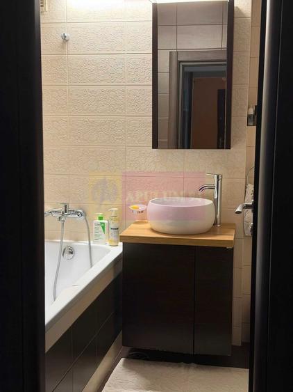 Apartament 4 camere bd Decebal stradal