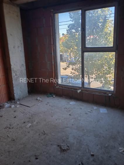Vând bloc locuințe colective la GRI, stradal – Șos. Chitilei-850000Euro - 8
