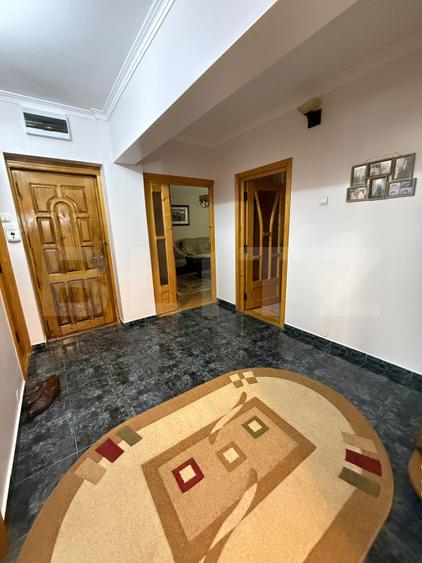 Apartament 4 camere, etaj intermediar, cartier Burdujeni