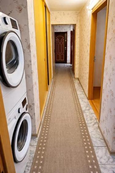 Apartament cu 3 camere, decomandat, zona POARTA 6