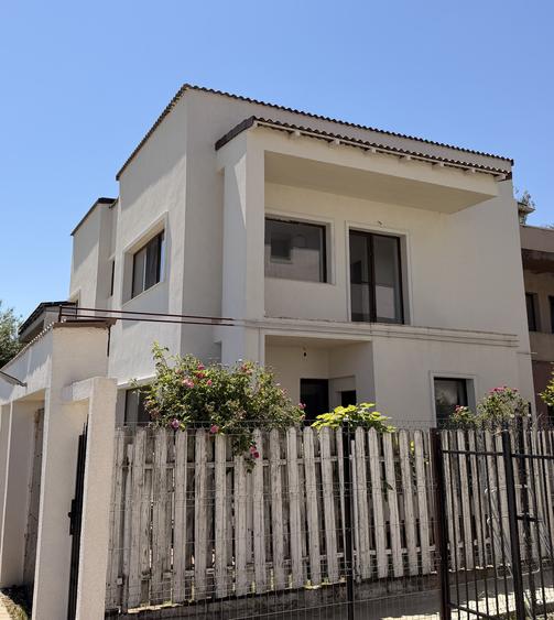 Vanzare Vila stil Duplex zona Pipera