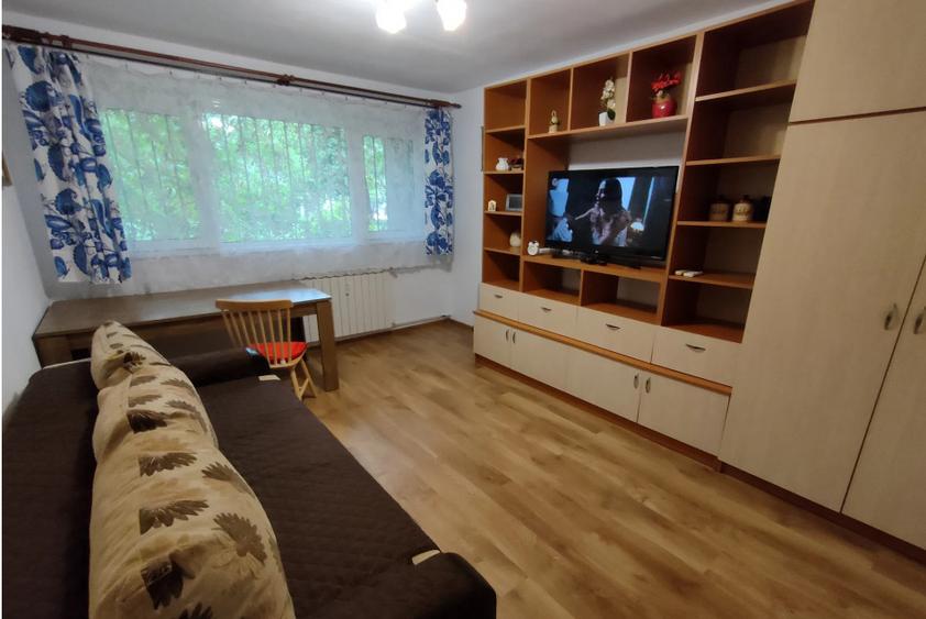 Apartament 2 camere decomandat bloc reabilitat de 4 etaje Parc Drumul Taberei