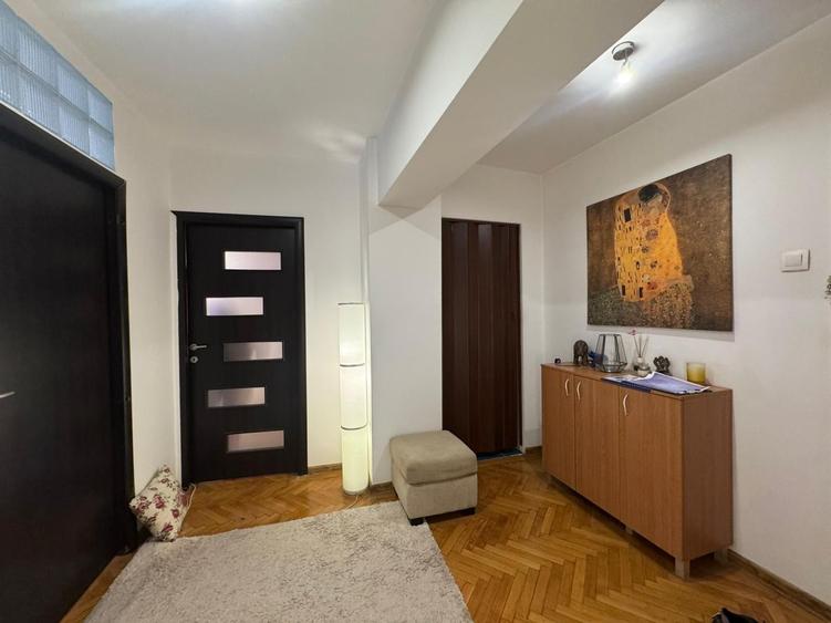 3 CAMERE || CALEA VICTORIEI