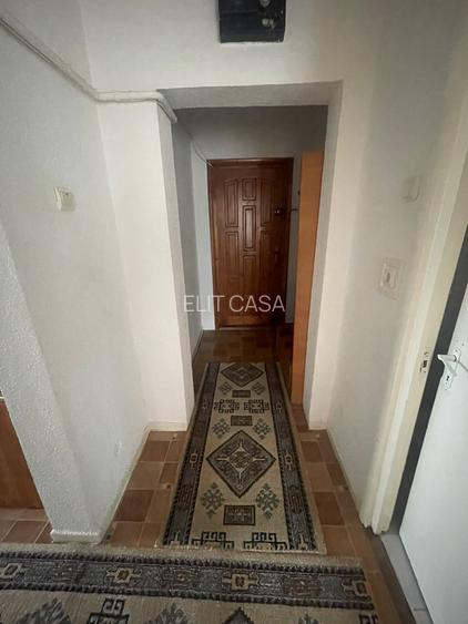 Apartament cu 2 camere decomandat, etaj intermediar, zona Mircea cel Batran - 4