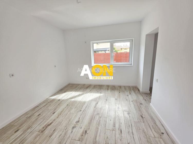 1/2 Duplex finisat la cheie, 4 camere, 317 mp teren, zona Centru