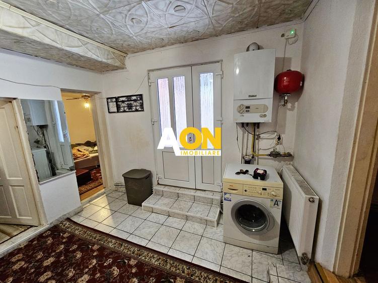 Casa locuibila cu 3 camere, cu pivnita, Cetate, zona Liceului Sportiv