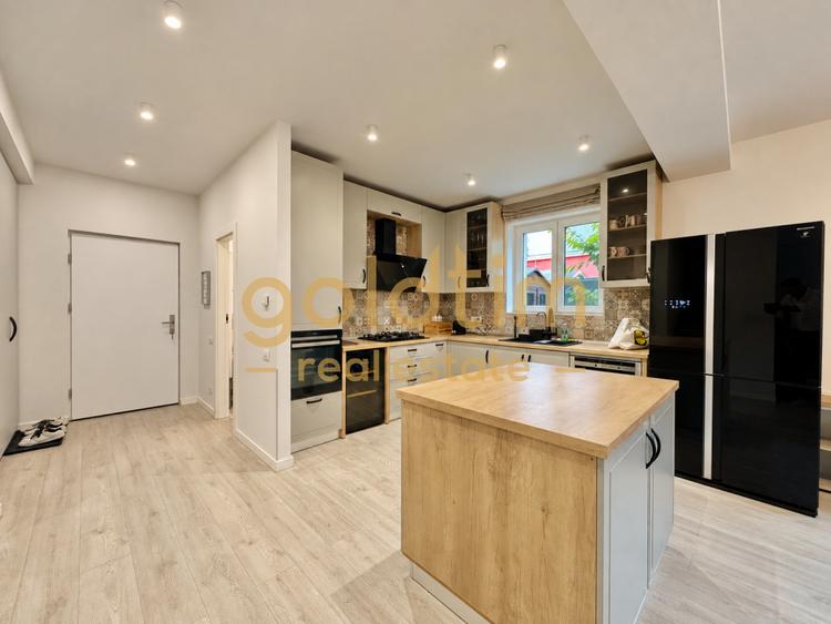 AMERICAN VILLAGE/PIPERA/DUPLEX SUPERB/CURTE GENEROASA/GARAJ/2locuri de parcare