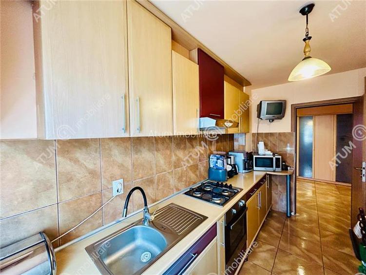 Apartament cu 3 camere decoamndate in zona Mihai Viteazu - 10