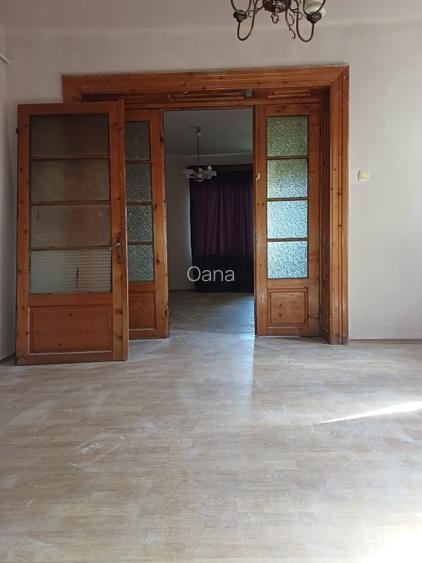 Semicentral, UMF Craiova , casa individuala + curte comuna - 3