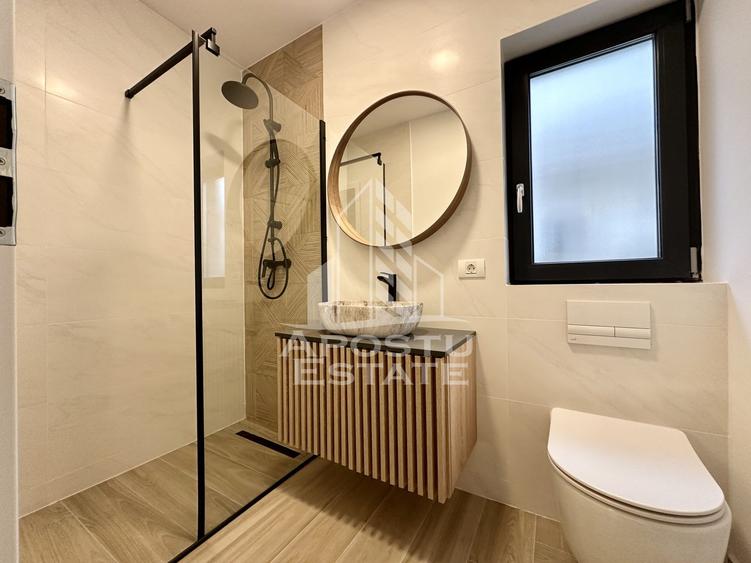 Jumatate de duplex cu 4 camere de vanzare, Dumbravita Timis