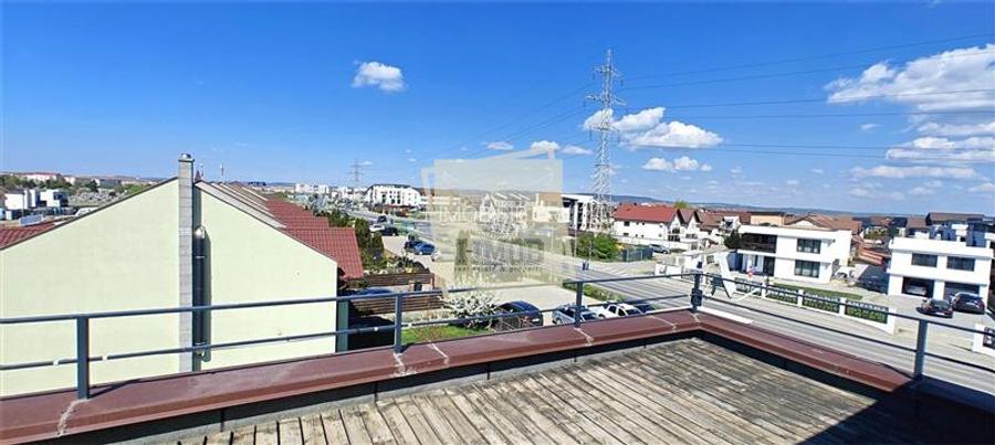 Apartament 3 camere terasa 80 mp si  curte 145 mp zona Calea Cisnadiei - 17
