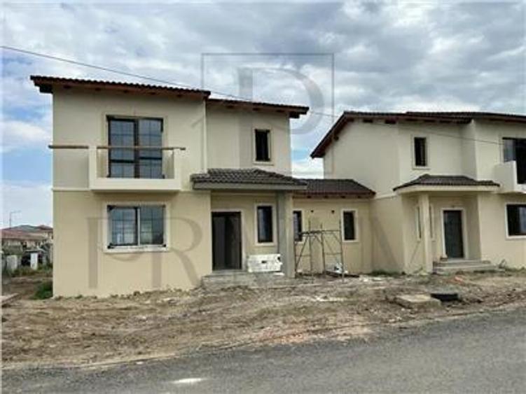 Duplex despartit prin camera tehnica - 2 dormitoare - 2 bai - zona foarte buna -