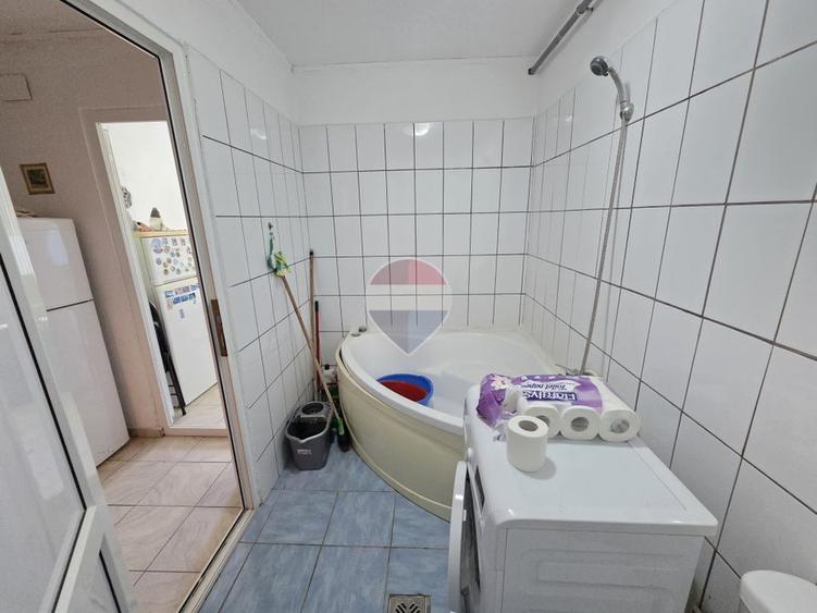 2 camere suprafata generoasa 72 mp