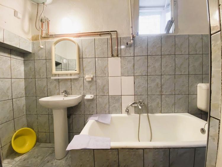 Apartament la casa 2 camere în Terezian