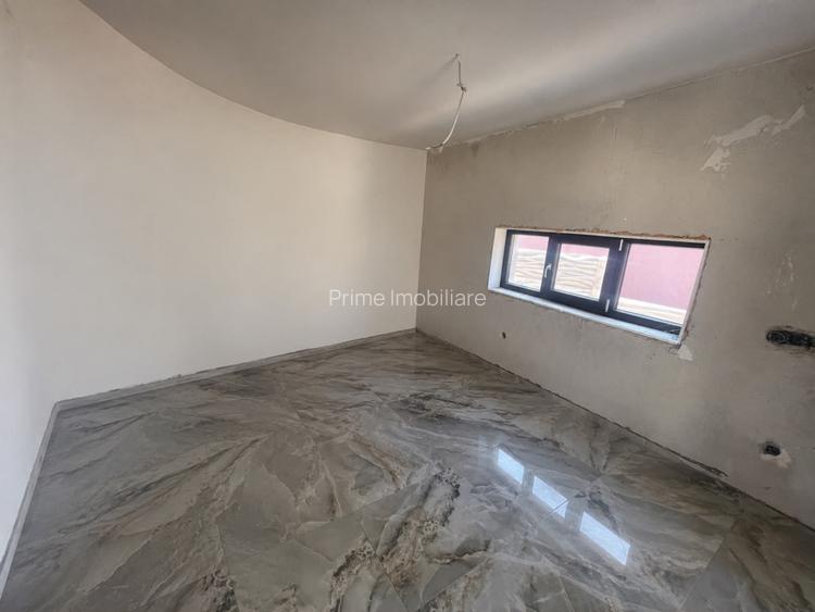 CASĂ SEMIFINISATĂ | 200 MP UTILI | 500 MP TEREN | ZONA BĂRĂBANȚ - 3