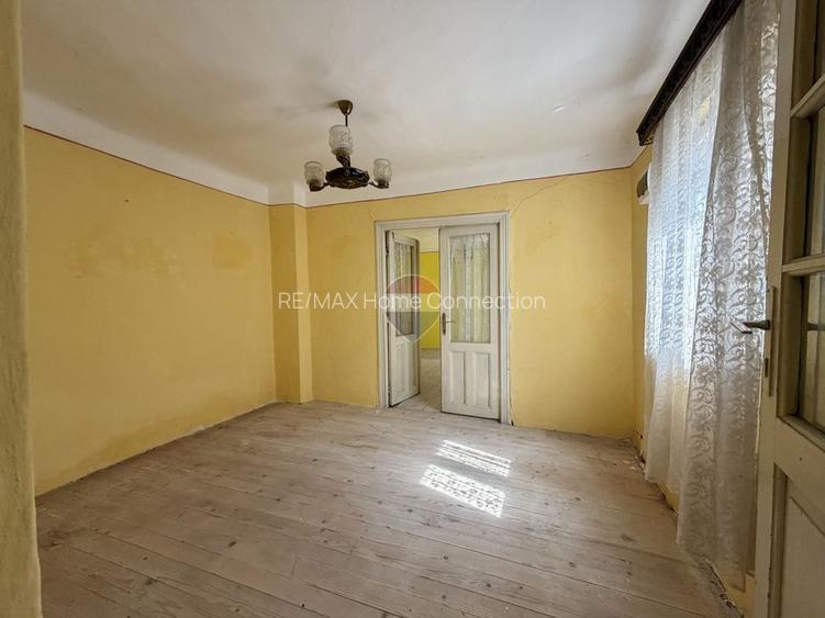 Casă cu teren 251 mp – zona Andronache, Strada Mențiunii - 11