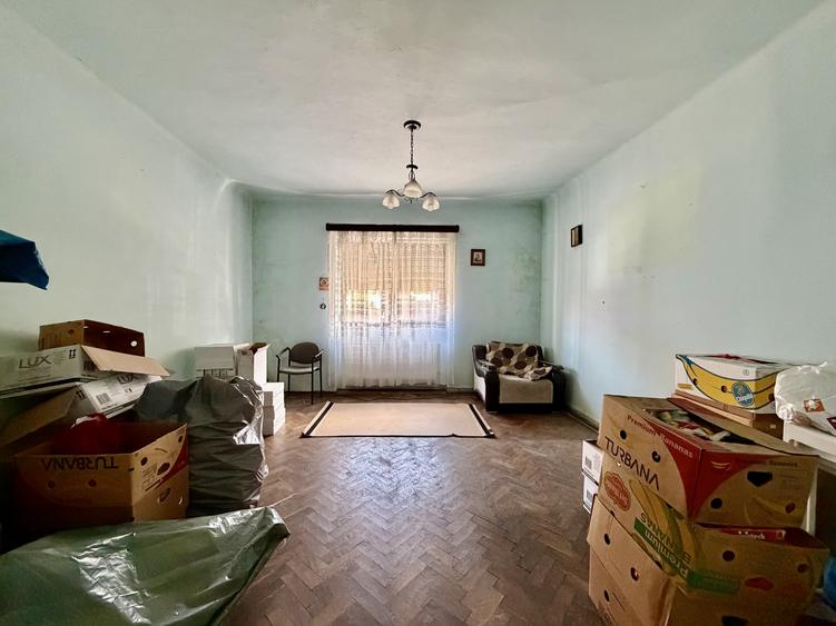 Casa renovabila, 601 mp teren, front 15,30 ml, 7 strazi