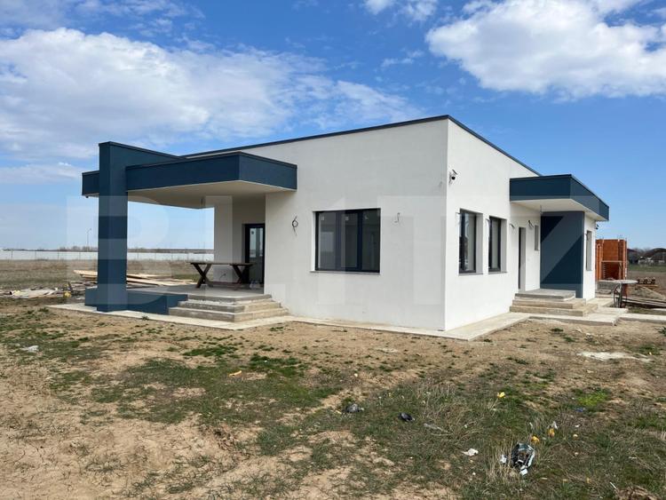 De vanzare casa Santandrei pe un singur nivel aproape de centura Santandrei