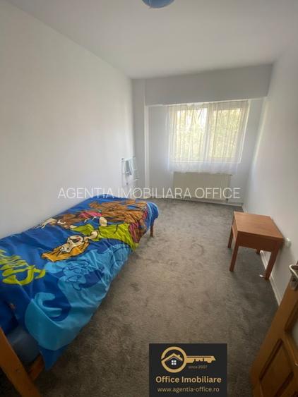 Ultracentral zona Ursus apartament 3 camere cu 2 bai