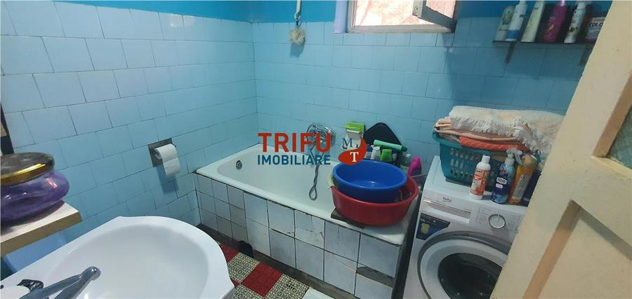 Casa cu teren pentru investitie zona Cetate