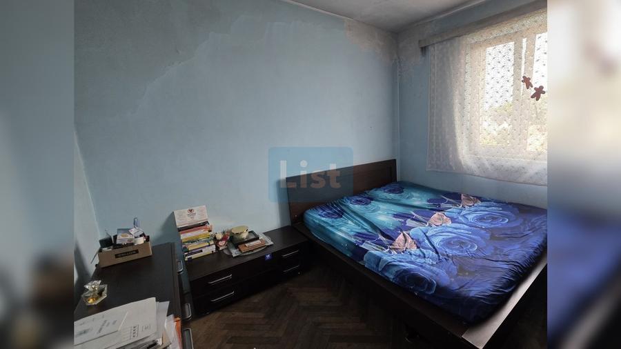 Apartament 2 camere, et.2 cu garaj si boxa