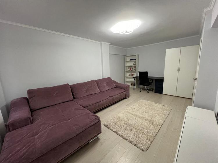 E3, 3 camere 100 mp, mobilat si renovat modern centrala, termica