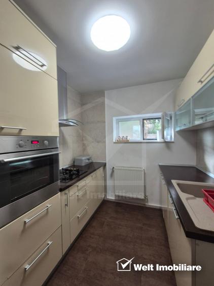 Casa individuala, garaj, 3 parcari, 210mp, gradina, Dambul Rotund