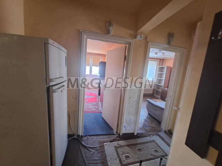 2 camere decomandat  Gh Lazar etaj intermediar