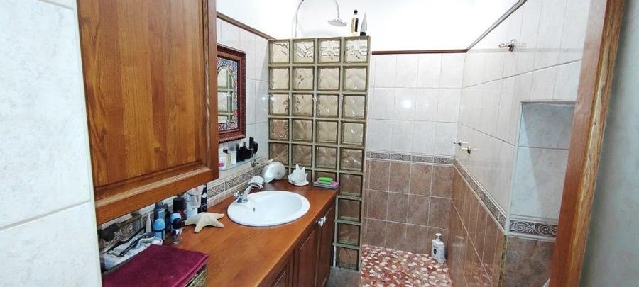 Apartament rustic, deosebit de 98 mp,  cu gradina, in Andrei Muresanu