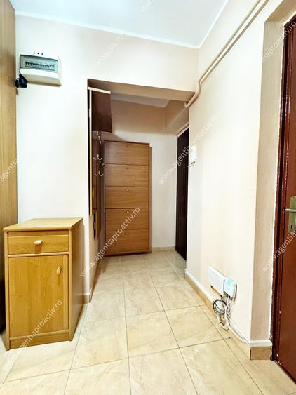 Apartament cu 2 camere decomandat, in cartierul Mazepa 1 – stradal!