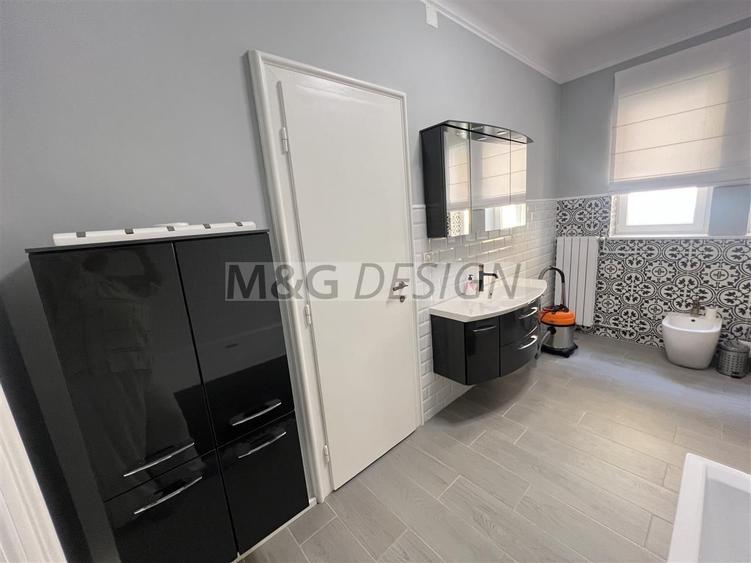 3 camere amenajat LUX zona centrala, boxa curte acces auto, 0 comision
