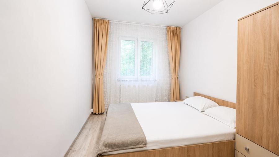 Apartament 3 camere mobilat –  Campus Universitar