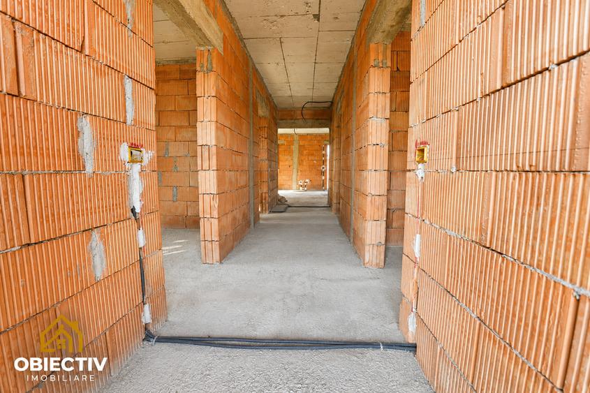 Casa P+E, 222 mp construiti, teren 1.078 mp, Borlesti, jud. Neamt