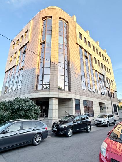 Unirii – Calea Călărașilor / Birou Clasa A - 140 mp / Comision 0%