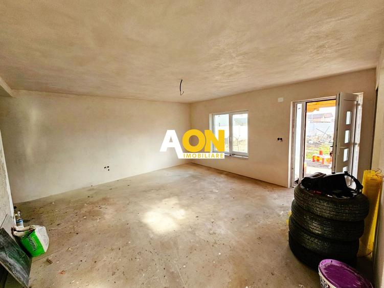 Casa 5 camere, 952 mp teren, Alba - Micesti partea stanga
