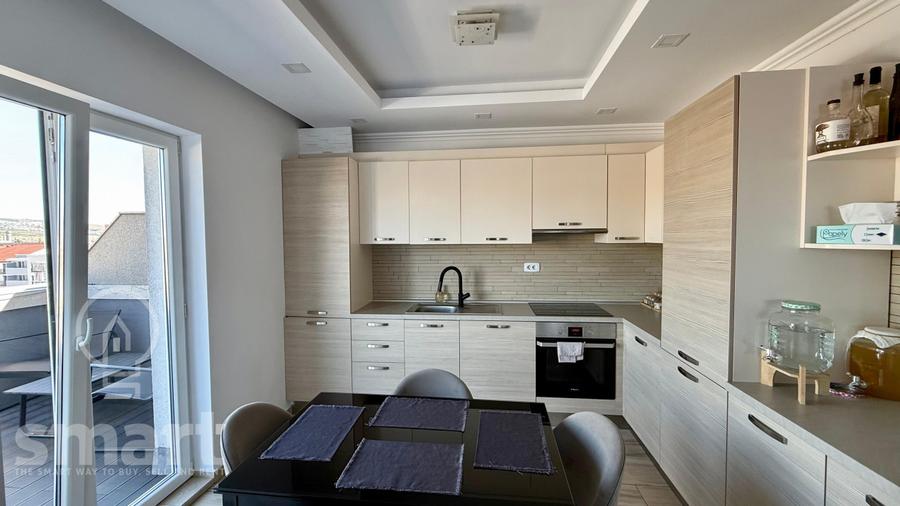 Apartament 3 camere cu terasa si vedere spre lac, zona Iulius Mall