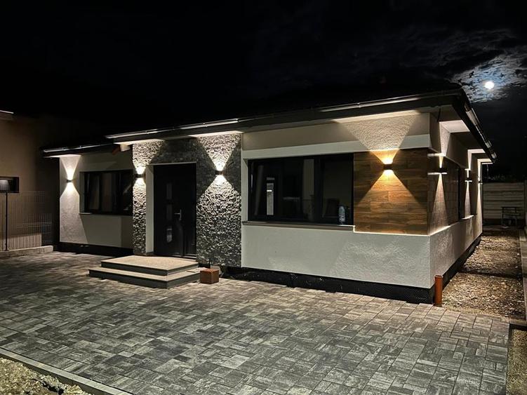 Casa de vanzare in Cihei – 500 mp | Variante: La rosu Semifinisat