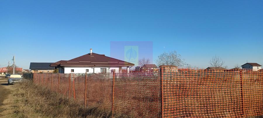 Săbăreni, teren intravilan construibil, cu utilităti in apropiere